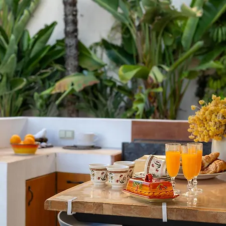 Azafran By Abahana Ifach