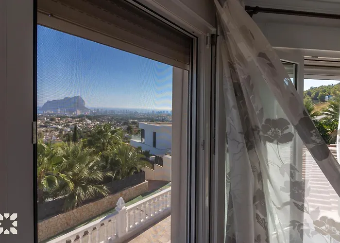 Azafran By Abahana *