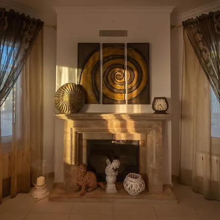 Azafran By Abahana Ifach